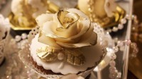 /album/fotogaleria-candy-bar/svadba-cupcake-minicake-minitorticka-candybar-cakepops-wedding-bratislava-5-jpg/
